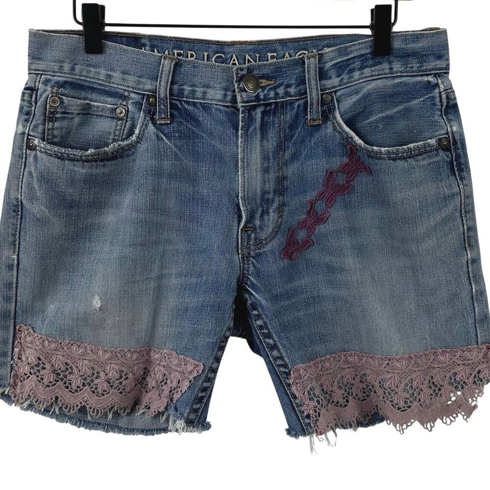 American Eagle Reworked Lace Trim Denim Shorts Boho Coquette Upcycled Size 6 - Picture 1 of 6